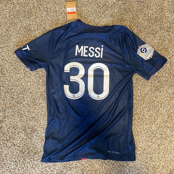 Lionel Messi Paris Saint Germain Jersey - Picture 2 of 2